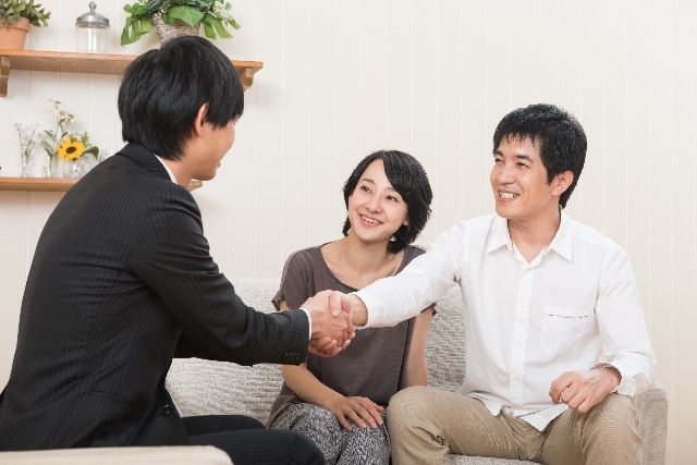 Vol 23 プロポーズ男子の基礎知識 好感度アップ 相手のご両親への結婚挨拶マナーを知っておこう Smilepropose スマイルプロポーズ Vol 23 プロポーズ男子の基礎知識 好感度アップ 相手のご両親への結婚挨拶マナーを知っておこう Smilepropose スマイルプロポーズ